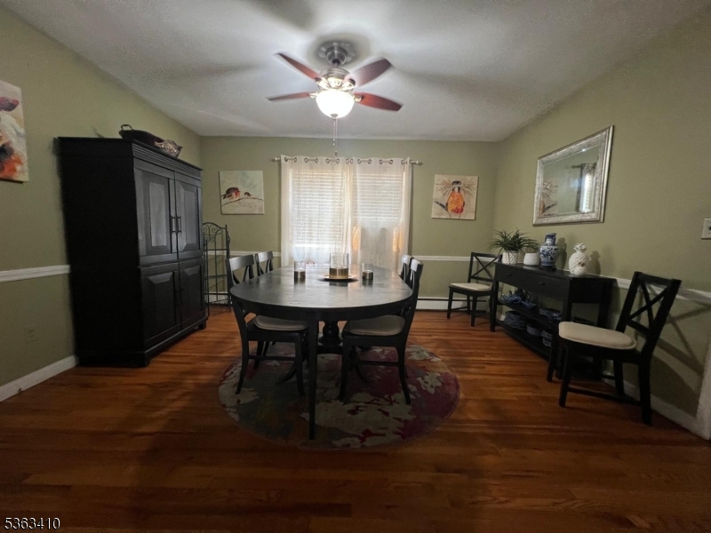 property viewer photo 4