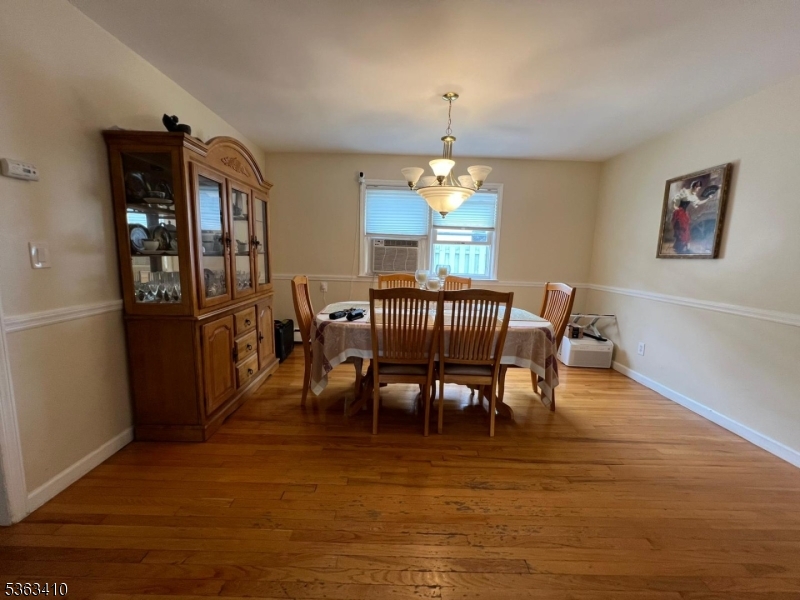 property viewer photo 8