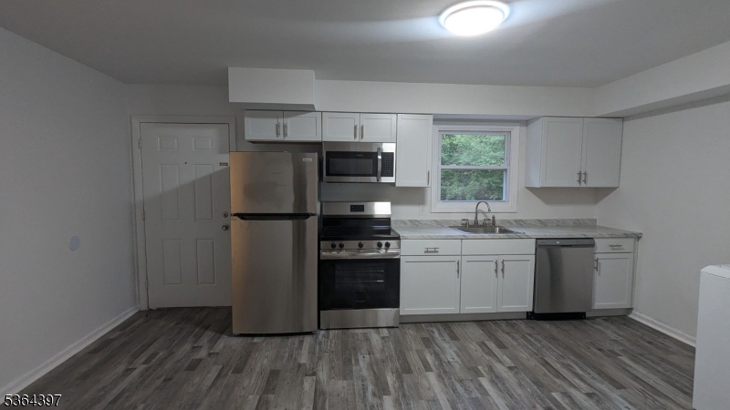 property viewer photo 11