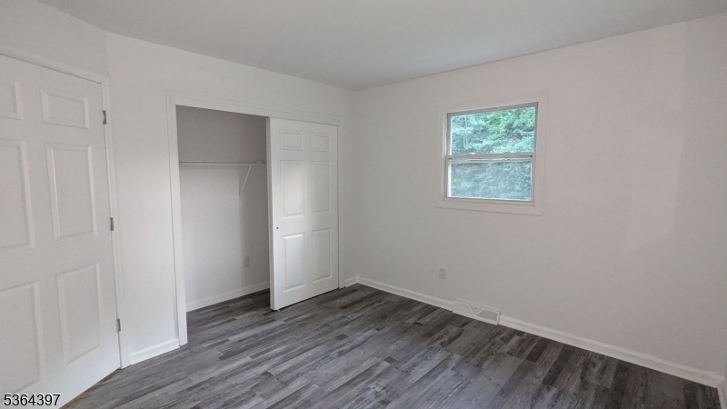 property viewer photo 19