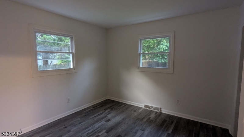 property viewer photo 24