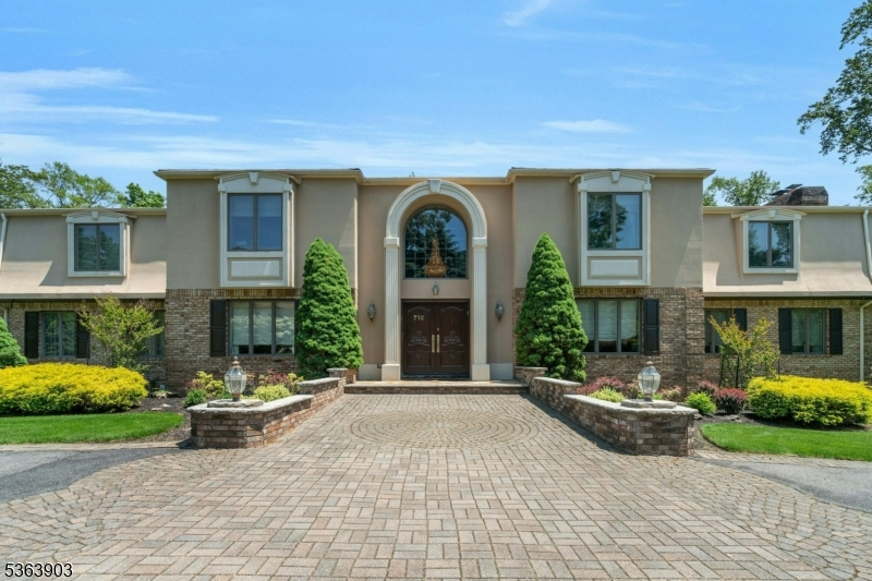 property viewer photo 1
