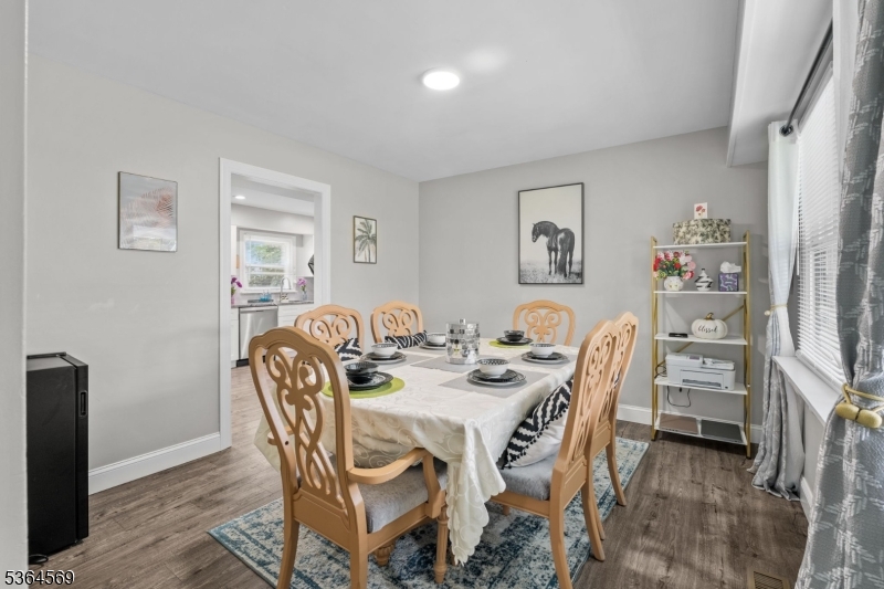property viewer photo 12