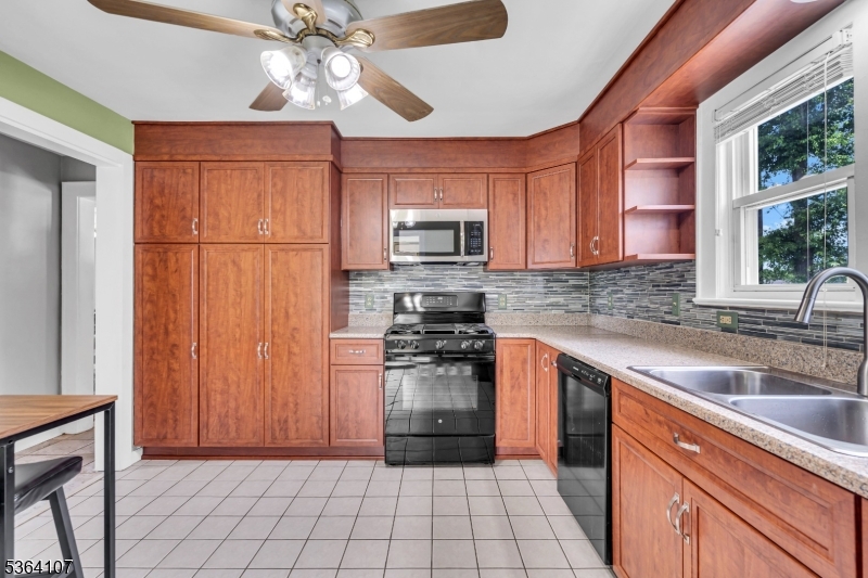 property viewer photo 11