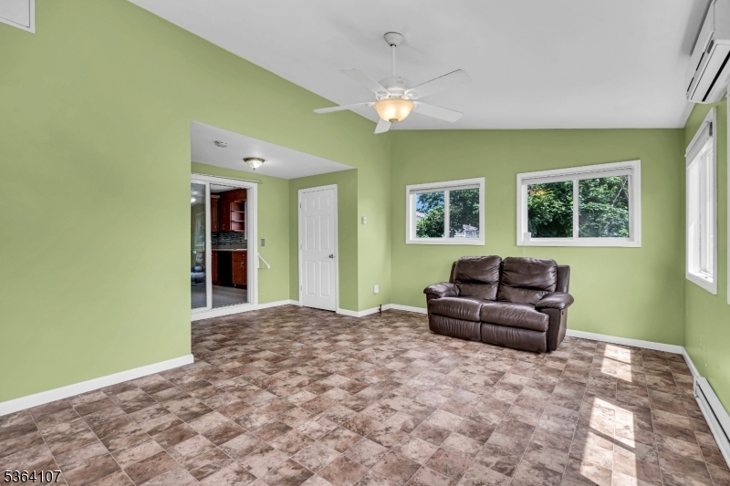 property viewer photo 15