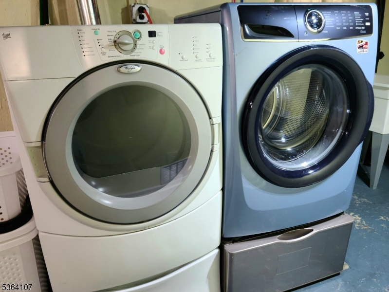 property viewer photo 35