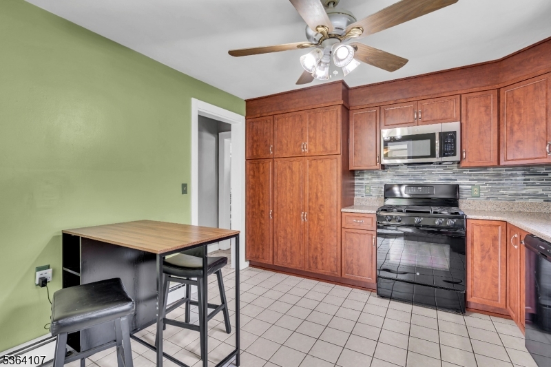 property viewer photo 9