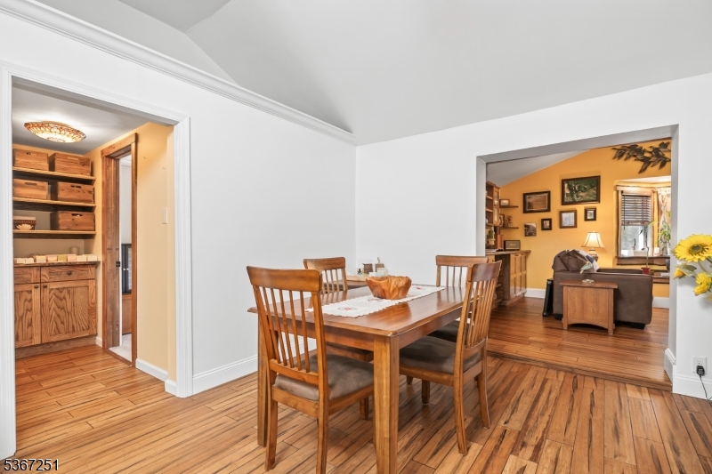 property viewer photo 14