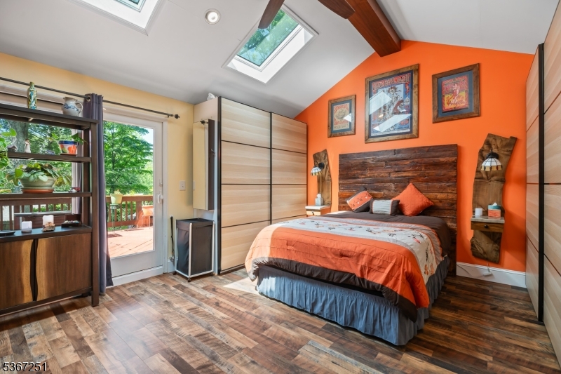 property viewer photo 15