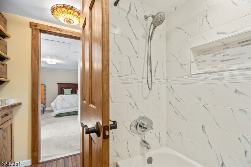 property viewer photo 20