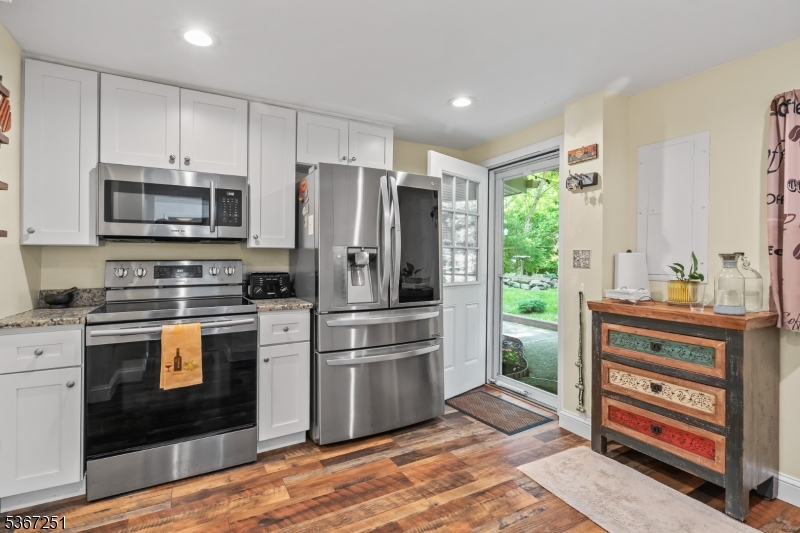property viewer photo 7