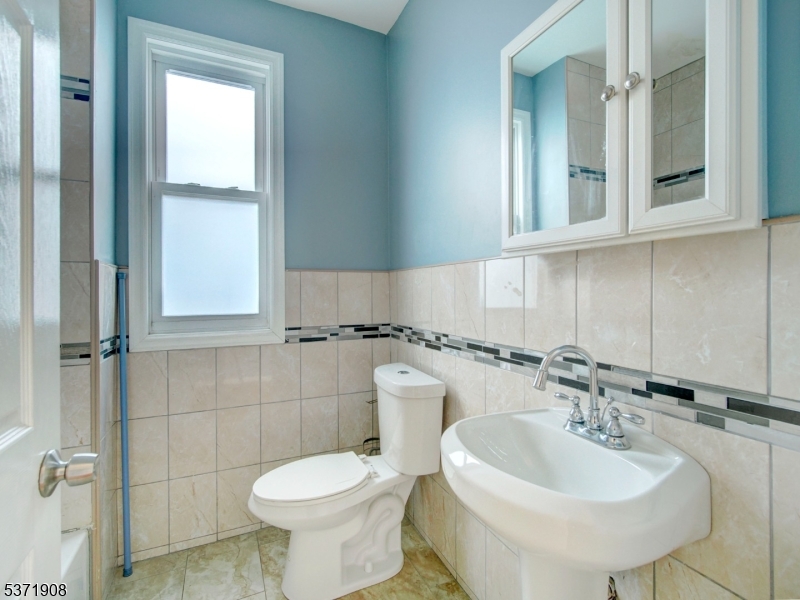property viewer photo 14