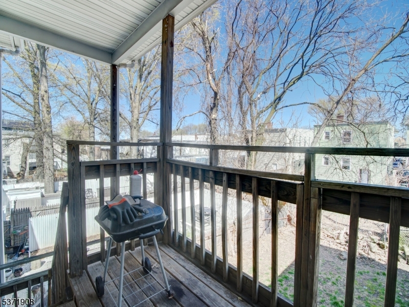 property viewer photo 16
