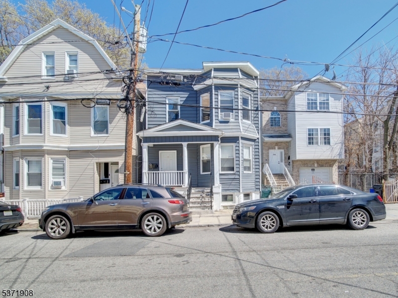 property viewer photo 2