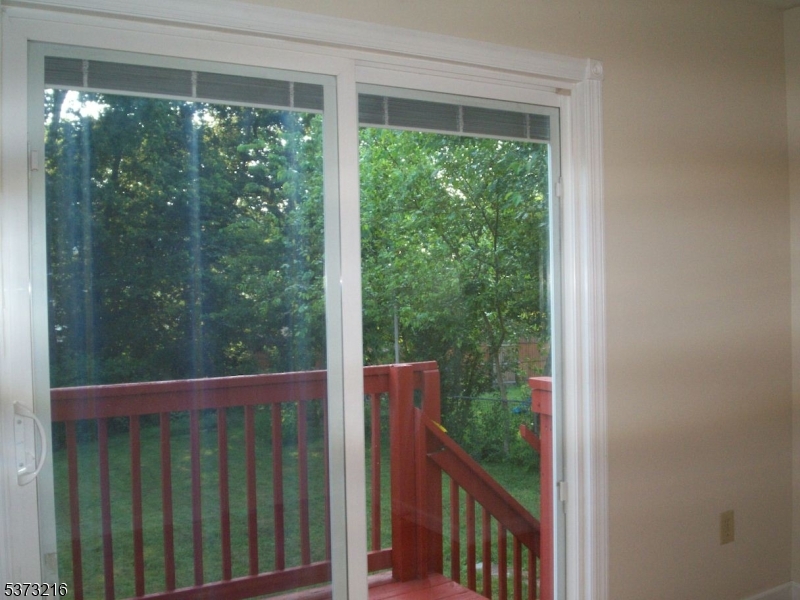 property viewer photo 13
