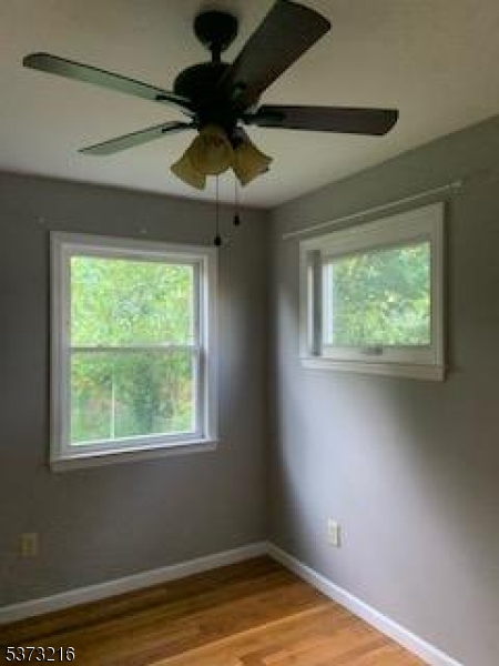 property viewer photo 16