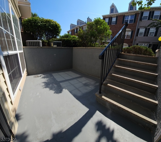 property viewer photo 1