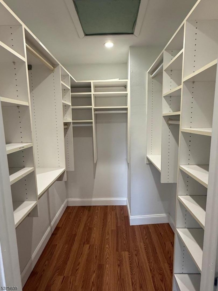 property viewer photo 10
