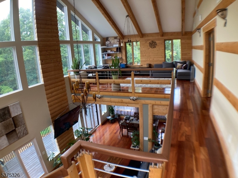 property viewer photo 20