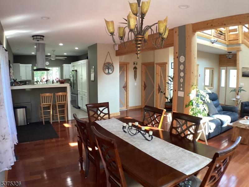property viewer photo 9