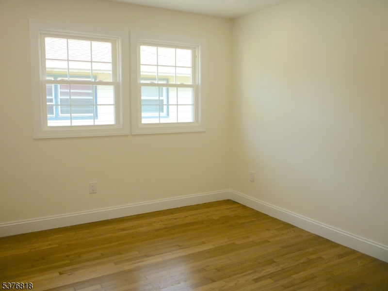 property viewer photo 14
