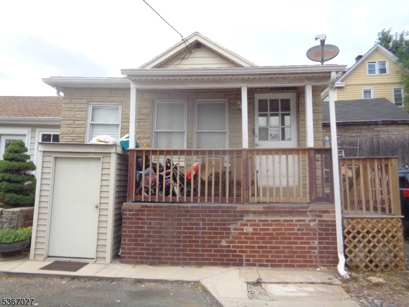 main property photo 10