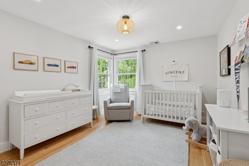 property viewer photo 17