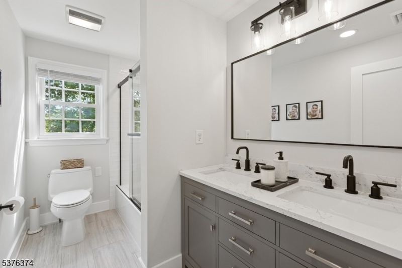 property viewer photo 20