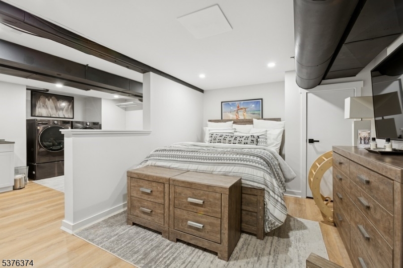 property viewer photo 27