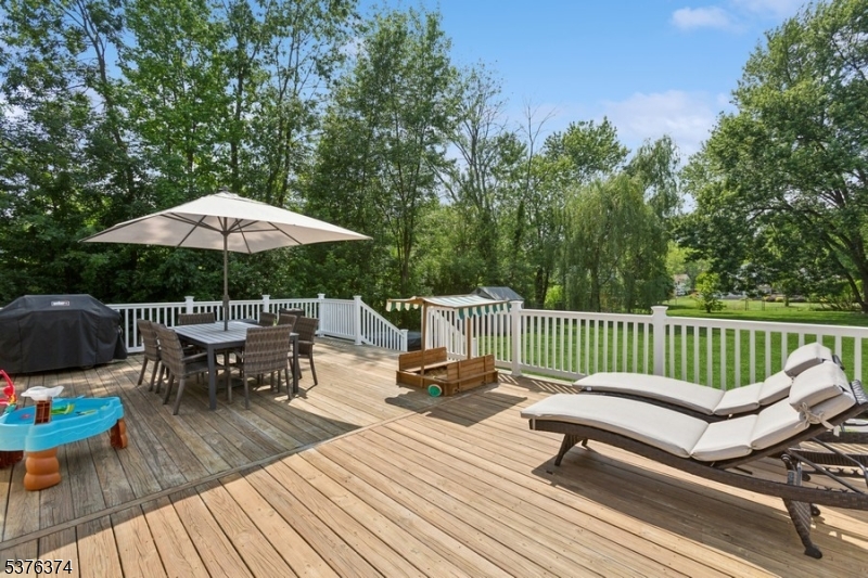 property viewer photo 30