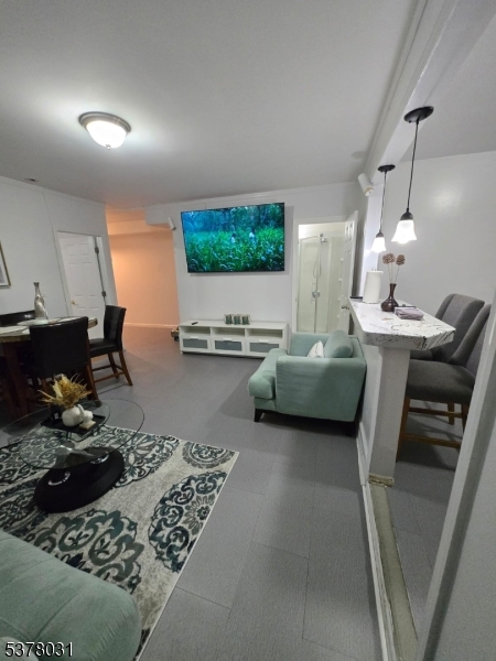 property viewer photo 30