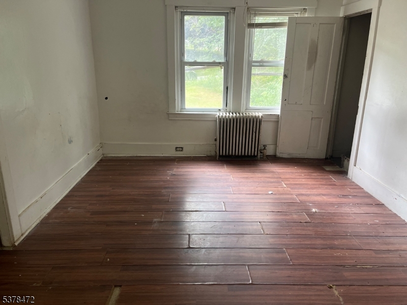 property viewer photo 10