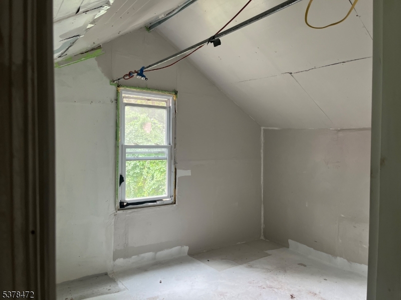 property viewer photo 12