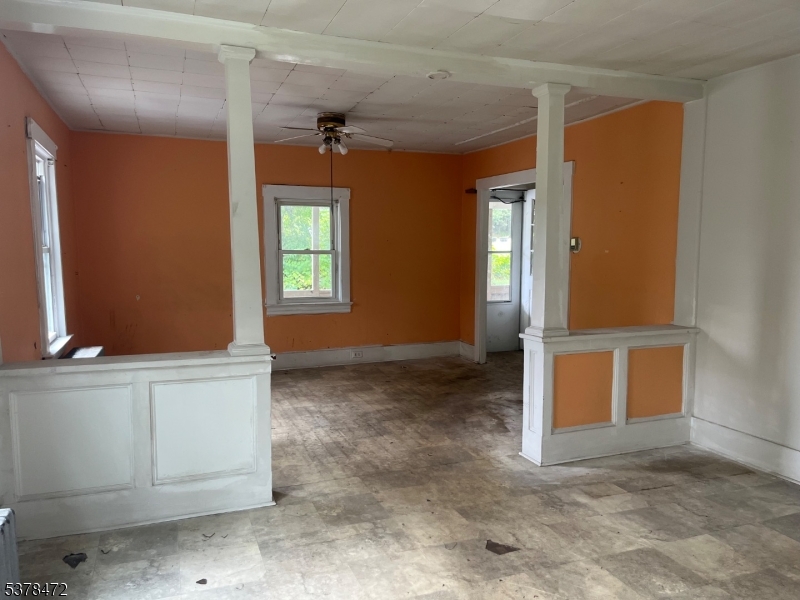 property viewer photo 4