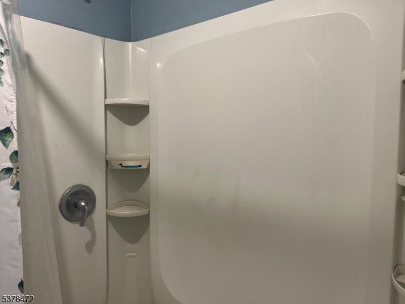 property viewer photo 7