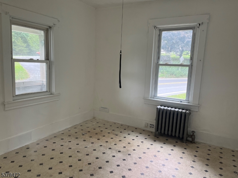 property viewer photo 9