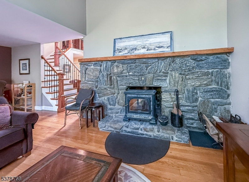 property viewer photo 11