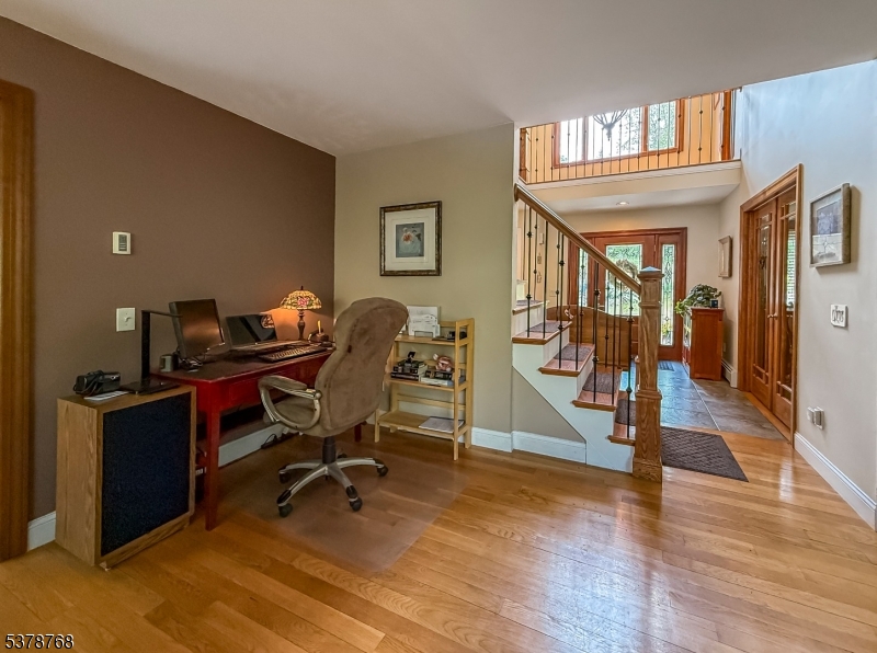 property viewer photo 14