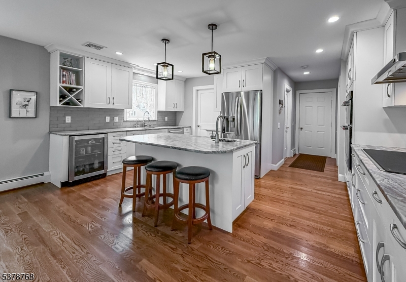 property viewer photo 16