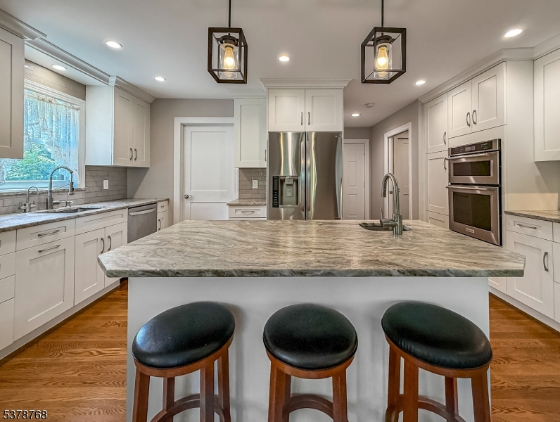 property viewer photo 19