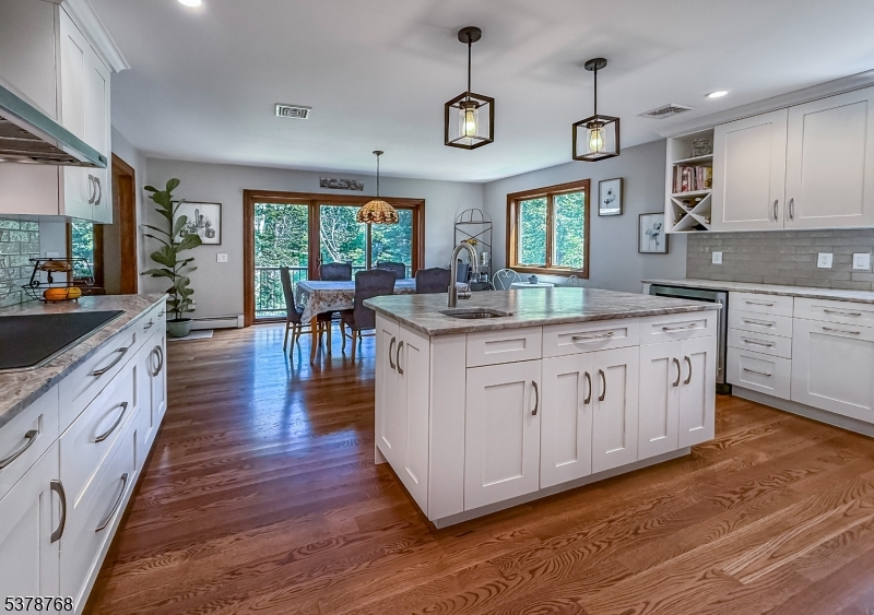 property viewer photo 20