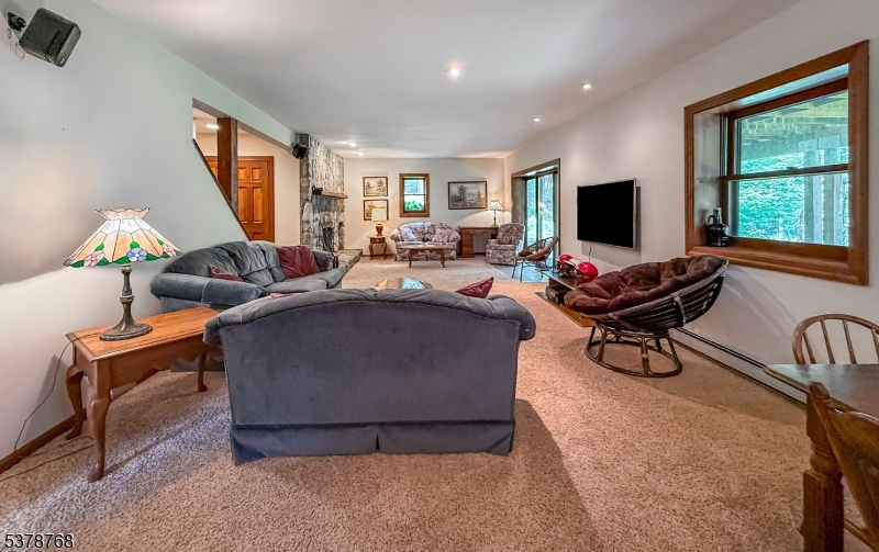 property viewer photo 40