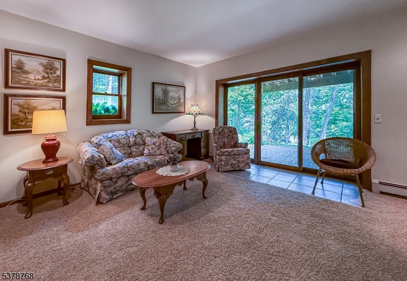 property viewer photo 42