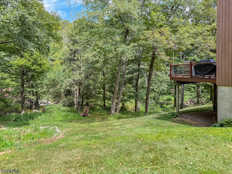 property viewer photo 48
