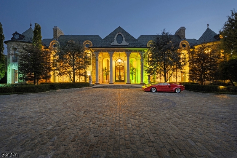 main property photo 40