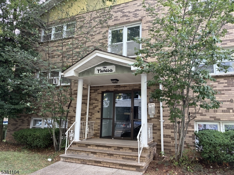 main property photo 0