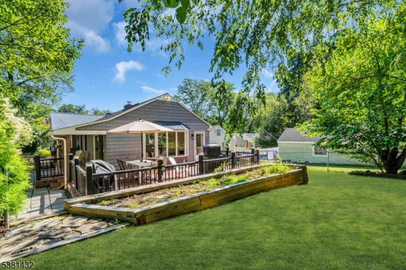 property viewer photo 22