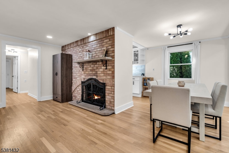 property viewer photo 5