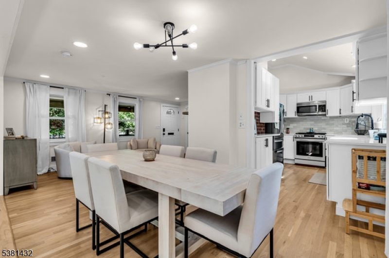 property viewer photo 6