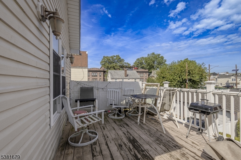 property viewer photo 31